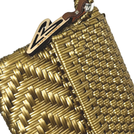 Carlota Wristlet Gold